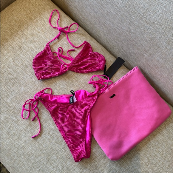 NWT TRIANGL BIKINI - Picture 3 of 4